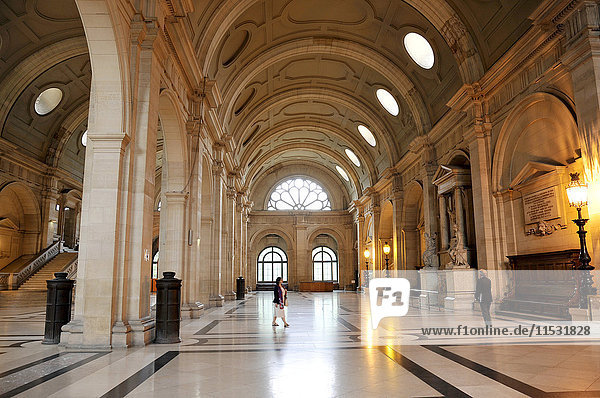 France  Paris  Ile de la Cite  inside the Courthouse  Salle des pas perdus