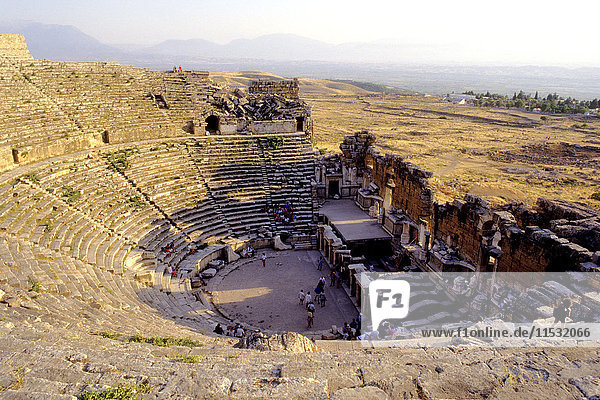 Turkey  province of Denizli  Pamukkale (Unesco world heritage site)  theatre of Hierapolis  archeologiacl site