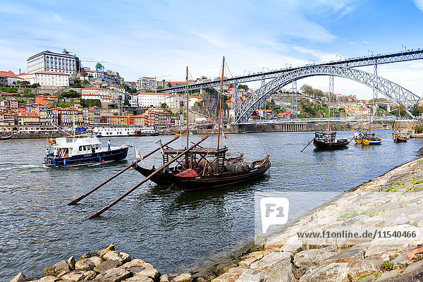Portugal  Porto  Vila Nova da Gaia  Barcos Rabelos  Fluss Douro