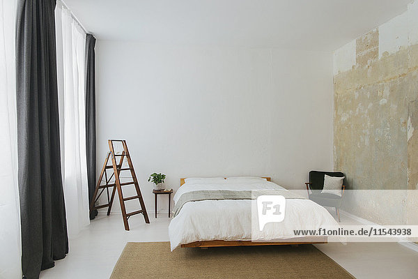 Minimalistisches skandinavisches Design-Schlafzimmer