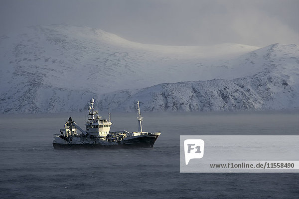 Arctic Ocean  Schiff auf der Barentssee