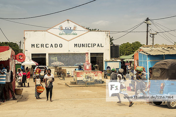 Tuk Tuks in der Nähe des städtischen Marktes  Vilanculos  Bazaruto-Archipel; Mosambik'.