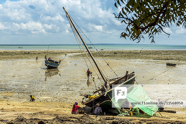 Fischer auf der Insel Ibo  Quirimbas-Nationalpark; Cabo Delgado  Mosambik'.