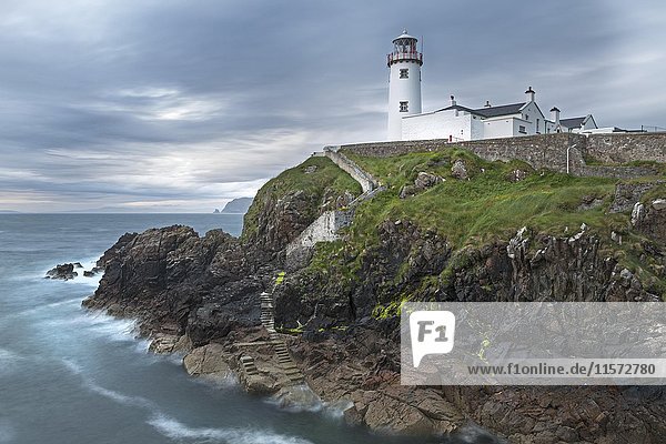 Fanad Head Lighthouse on cliff  County Donegal  Ireland  Europe