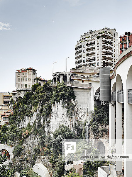 Ansicht der Autobahnbrücke Monte Carlo Monaco