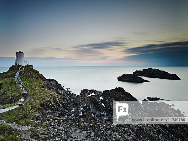Leuchtturm auf der Insel Llanddwyn Newborough Anglesey Wales