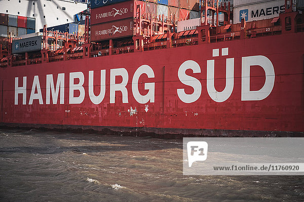 Containerschiff  Burchardkai  Hamburger Hafen  Hamburg  Deutschland  Europa