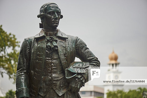 Statue of Captain Francis Light  Fort Cornwallis  Penang  Malaysia  Southeast Asia  Asia