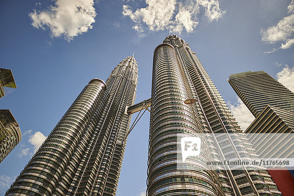 Petronas Towers  Kuala Lumpur  Malaysia  Southeast Asia  Asia