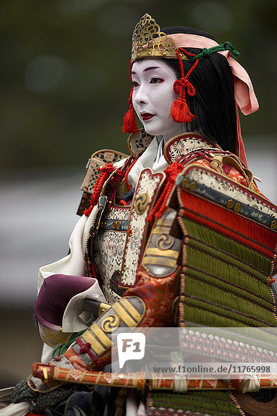 Kriegerin während des Jidai-Festes  Kyoto  Japan  Asien