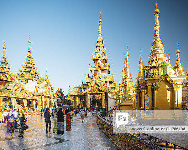 Shwedagon Pagoda Yangon (Rangoon) Myanmar (Burma) Asia