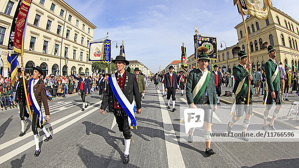Traditional Costume Parade on occasion of the Oktoberfest  Munich  Upper Bavaria  Bavaria  Germany  Europe