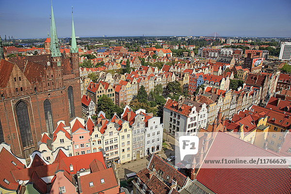 Altstadt mit Marienkirche in Danzig  Danzig  Pommern  Polen  Europa