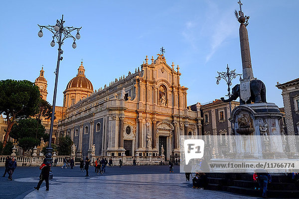 Kathedrale von Catania  gewidmet der Heiligen Agatha  Catania  Sizilien  Italien  Europa