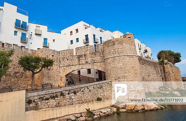 Old town and fortress  Mediterranean Sea  Peníscola  Castellón province  Valencian Community  Spain  Europe.
