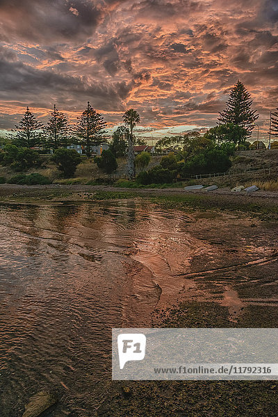 Australien Eyre Peninsula Port Lincoln Strand bei Sonnenuntergang