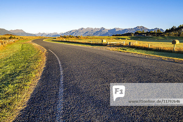 Neuseeland  Südinsel  Südliche Landschaftsroute  Fiordland Nationalpark