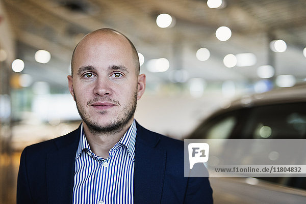 Portrait of sale assistant