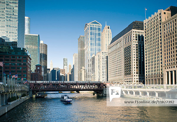 Wells Street Bridge  The Loop  Stadtzentrum Chicago  Illinois  USA