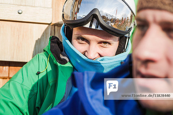 Porträt einer jungen Skifahrerin  Warth  Vorarlberg  Österreich