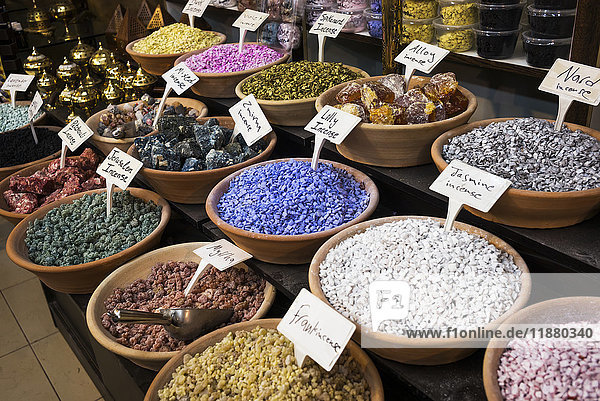 Steine zum Verkauf auf dem arabischen Markt in der Altstadt von Jerusalem; Jerusalem  Israel '