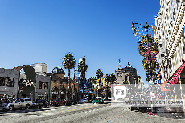Straßenszene in Hollywood; Los Angeles  Kalifornien  Vereinigte Staaten von Amerika'.