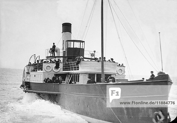Paddle steamer Brighton