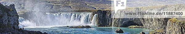 Wasserfall Godafoss  Laugar  Fosshólli  Island  Europa