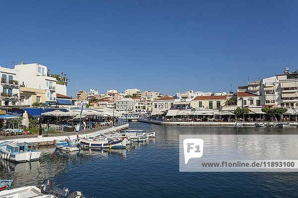 Hafen  Voulismeni-See in Agios Nikolaos  Kreta  Griechenland  Europa