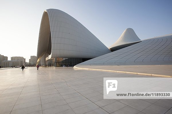 Das Heydar-Aliyev-Museum von Zaha Hadid  Baku  Aserbaidschan  Asien