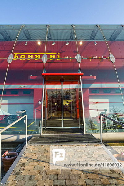 Ferrari Store  Designer Outlet  Serravalle Scrivia  Piemont  Italien