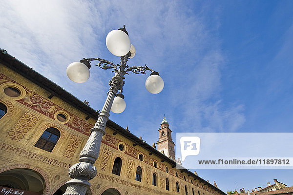 Bramante-Turm  Piazza Ducale  Vigevano  Italien
