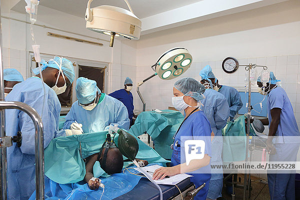 Afrika. Krankenhaus von Sotouboua. Operationssaal. Togo.