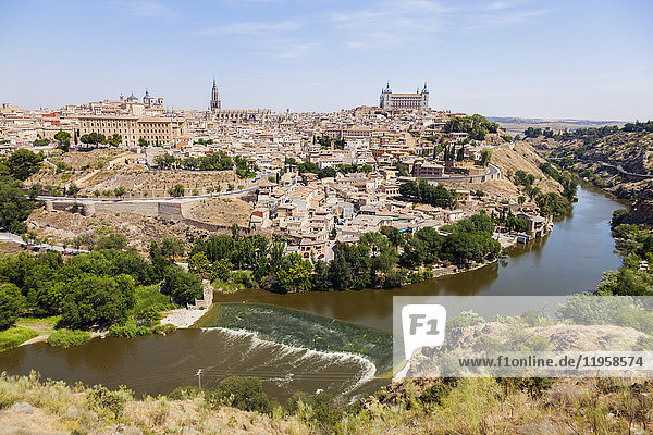 Spanien  Kastilien-La Mancha  Luftaufnahme von Toledo