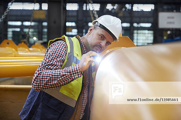 angelehnt,Ansicht,arbeiten,Arbeitswelt,Bauhelm,Bauwerk
