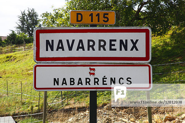 Frankreich  Nouvelle Aquitaine  Departement Pyrenees Atlantiques (64)  Bearn-Land  Navarrenx (schönstes Dorf Frankreichs).