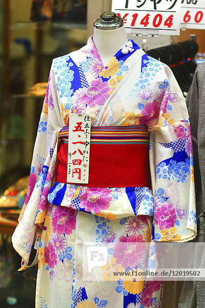 Japan  Tokio. Kimono