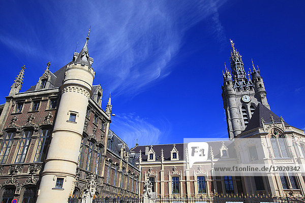 Frankreich. Douai. Das Rathaus.