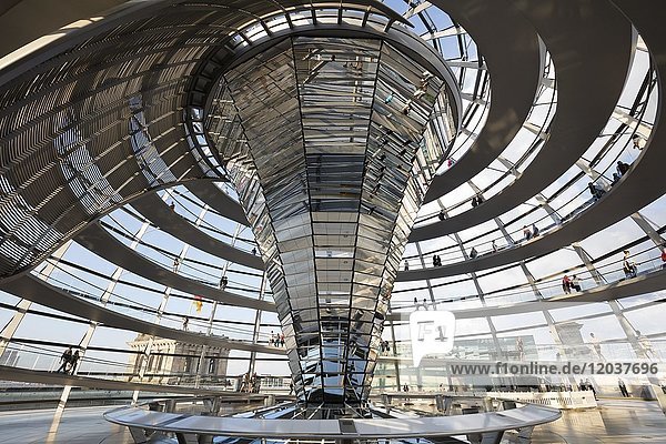 Reichstagskuppel  Innenaufnahme  Regierungsviertel  Berlin-Mitte  Berlin  Deutschland  Europa