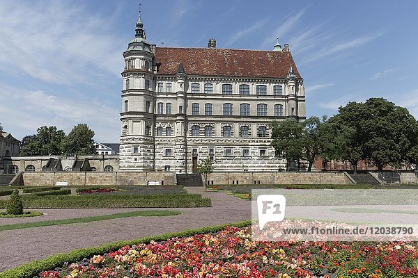 Güstrow Castle with palace garden  Güstrow  Mecklenburg-Western Pomerania  Germany  Europe