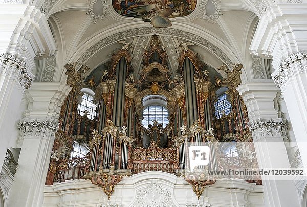 Organ  St Martin Basilica  Abbey  Weingarten Monastery  Baden Württemberg  Germany  Europe