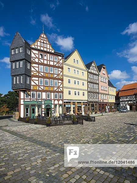 Nachgebildete Fachwerkhäuser mit Marktplatz  Freilichtmuseum Hessenpark  Neu-Anspach  Hessen  Deutschland  Europa