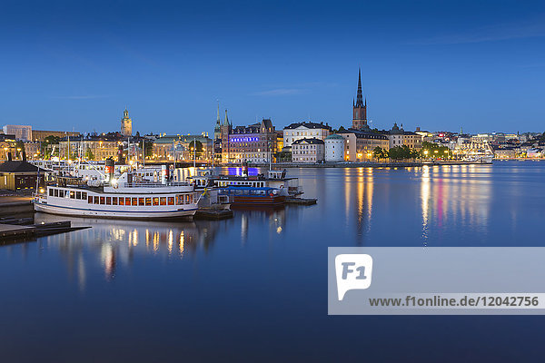 View of Riddarholmen and Sodermalm at dusk from near Town Hall  Stockholm  Sweden  Scandinavia  Europe