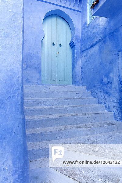 Mauern und Treppen in der Altstadt von Chefchaouen (Chaouen) (Die Blaue Stadt)  Marokko  Nordafrika  Afrika