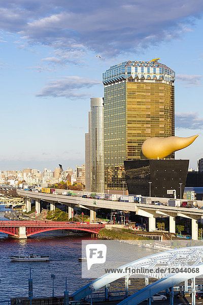 Moderne Architektur entlang des Sumida-Flusses  Tokio  Japan  Asien