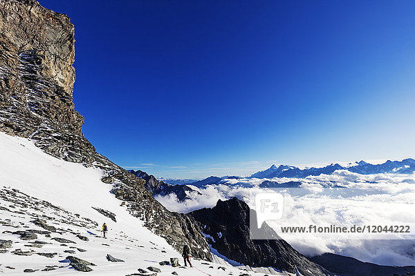 Blick auf den Mont Blanc in Frankreich vom Grand Combin  Wallis  Schweizer Alpen  Schweiz  Europa