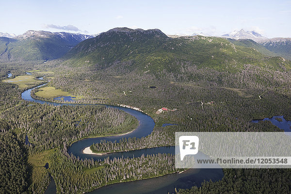 Iliamna River In Lake And Peninsula Borough; Alaska  Vereinigte Staaten Von Amerika