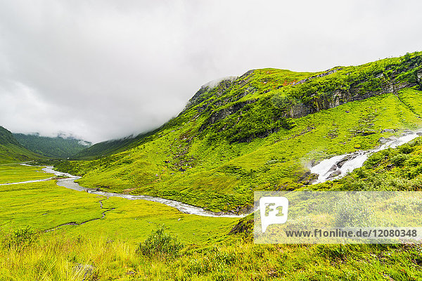 Norwegen Hedmark Tufsindalen Wasserfall