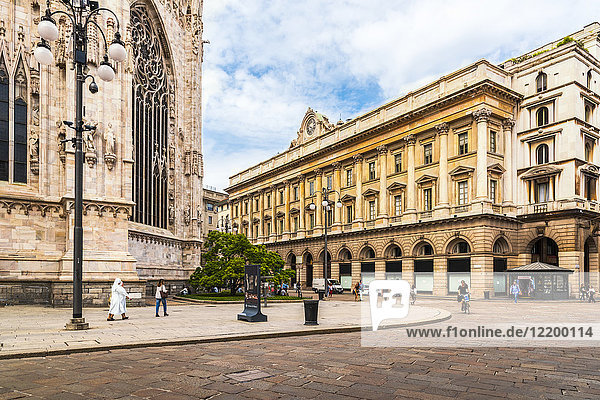 Italien  Mailand  Blick auf Piazza del Duomo mit Teil des Mailänder Doms