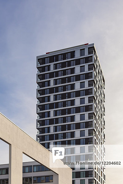Deutschland  Stuttgart  moderner Wohnturm